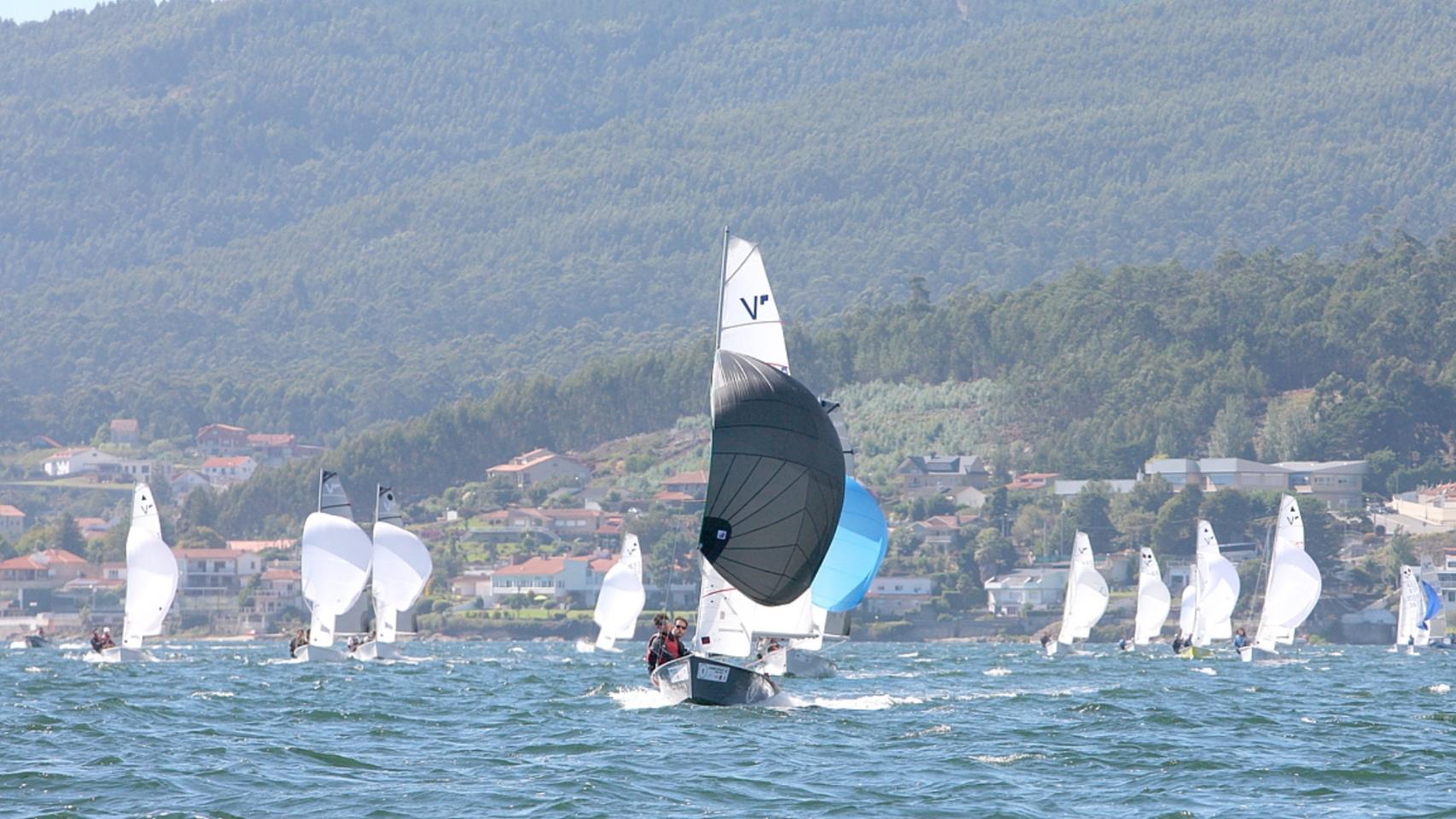 Imagen de la primera jornada de la Copa de España de Vaurien en Combarro.