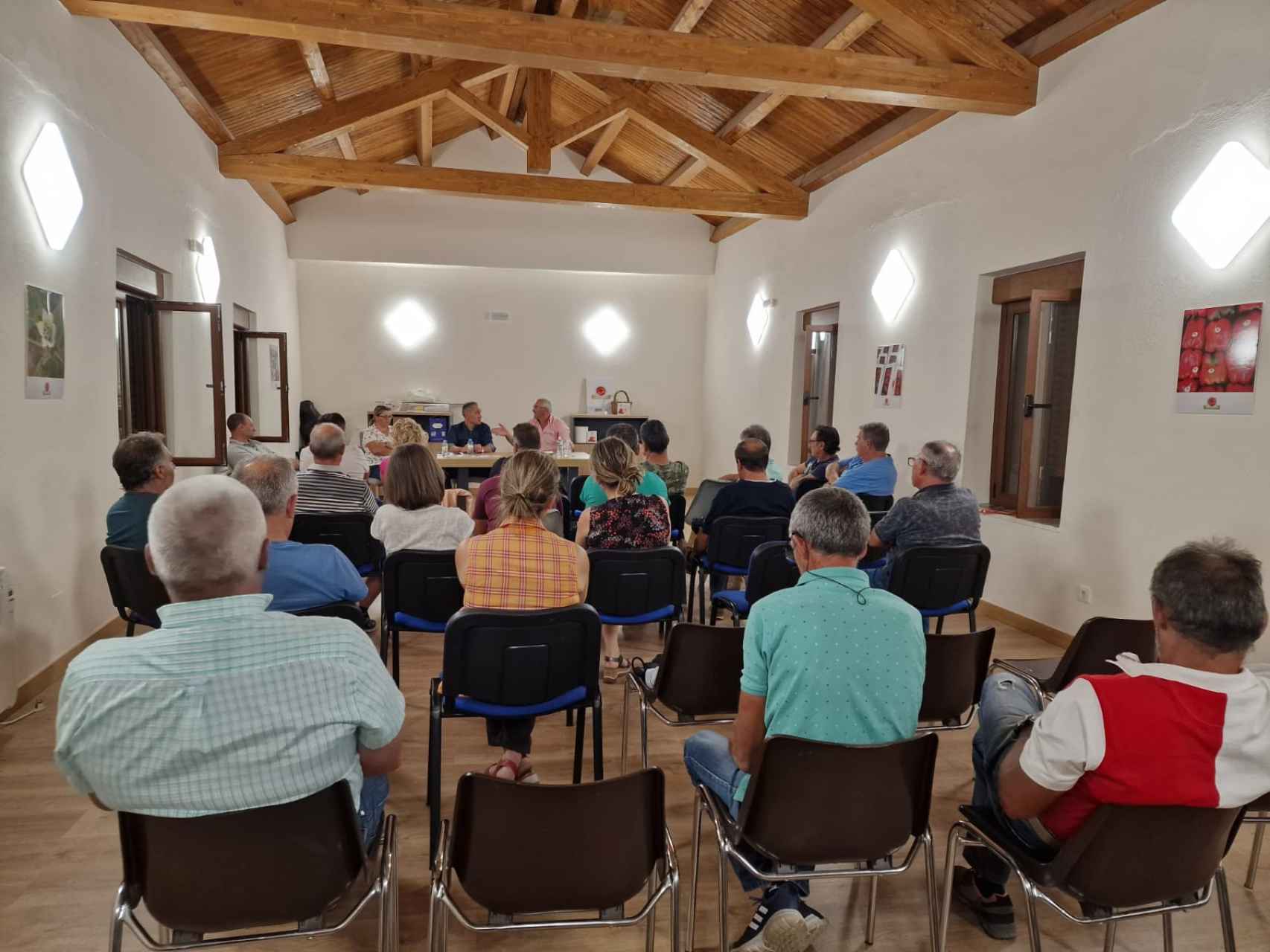 Reunión de alcaldes del Valle del Tera, este sábado.