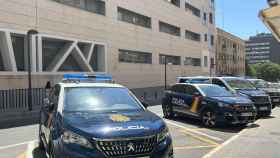 La Policía Nacional, en la imagen su comisaría provincial de Alicante, detiene a un fugado de la Interpol.