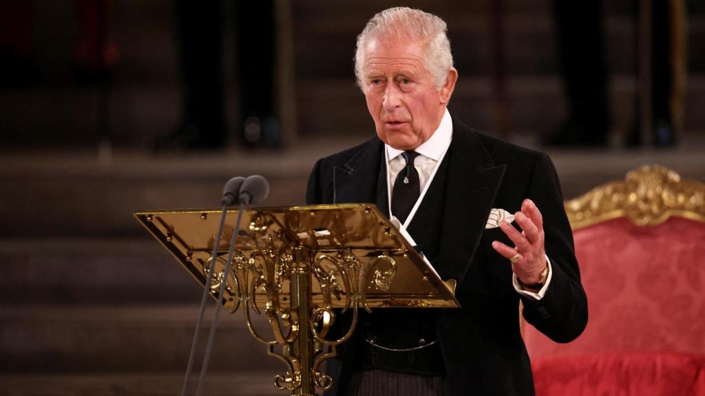 Carlos III durante su discurso ante el Parlamento británico en Westminster.