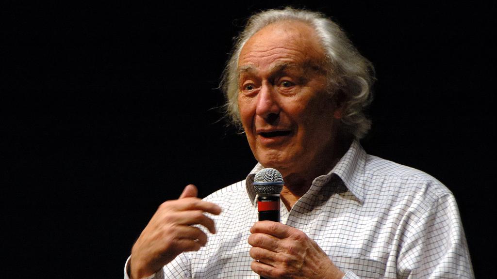 William Klein en la Cinemateca Francesa (2008). Foto: Roman Bonnefoy (CC BY-SA 3.0)