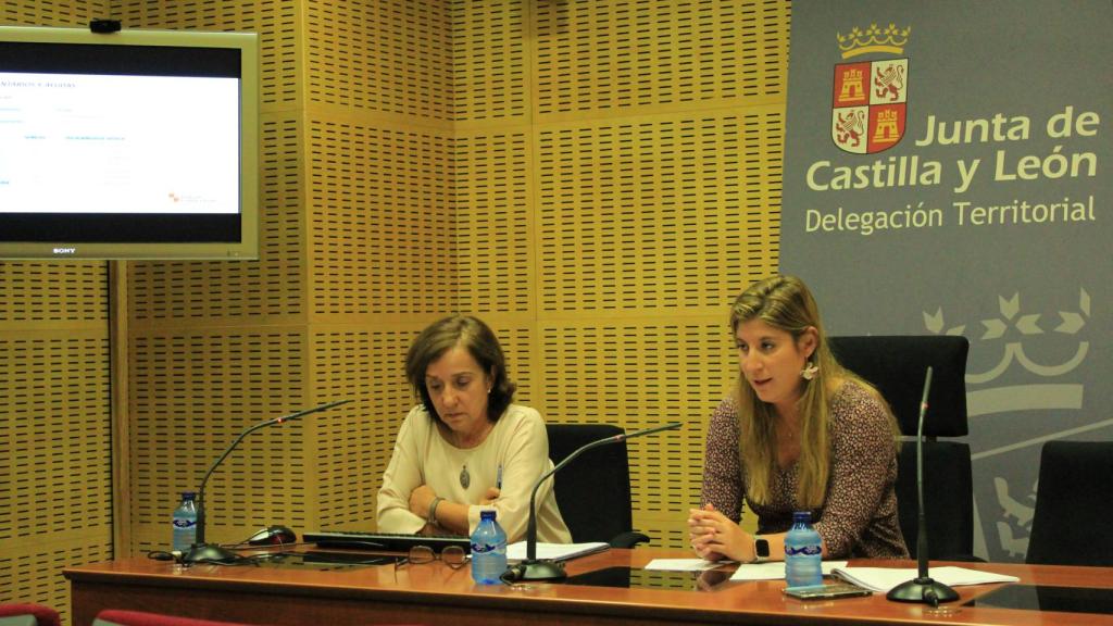 Raquel Alonso junto a Agustina García