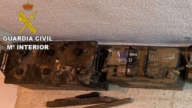 Detienen in fraganti a dos personas cuando robaban baterías de maquinaria pesada en Ciudad Real