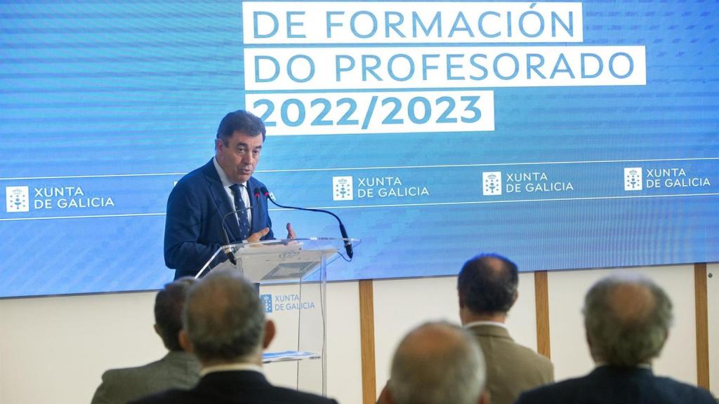 El conselleiro de Cultura, Educación, FP e Universidades, Román Rodríguez.