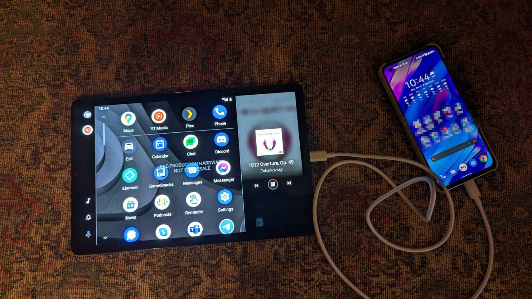 Android Auto en una tablet conectada a un móvil Android