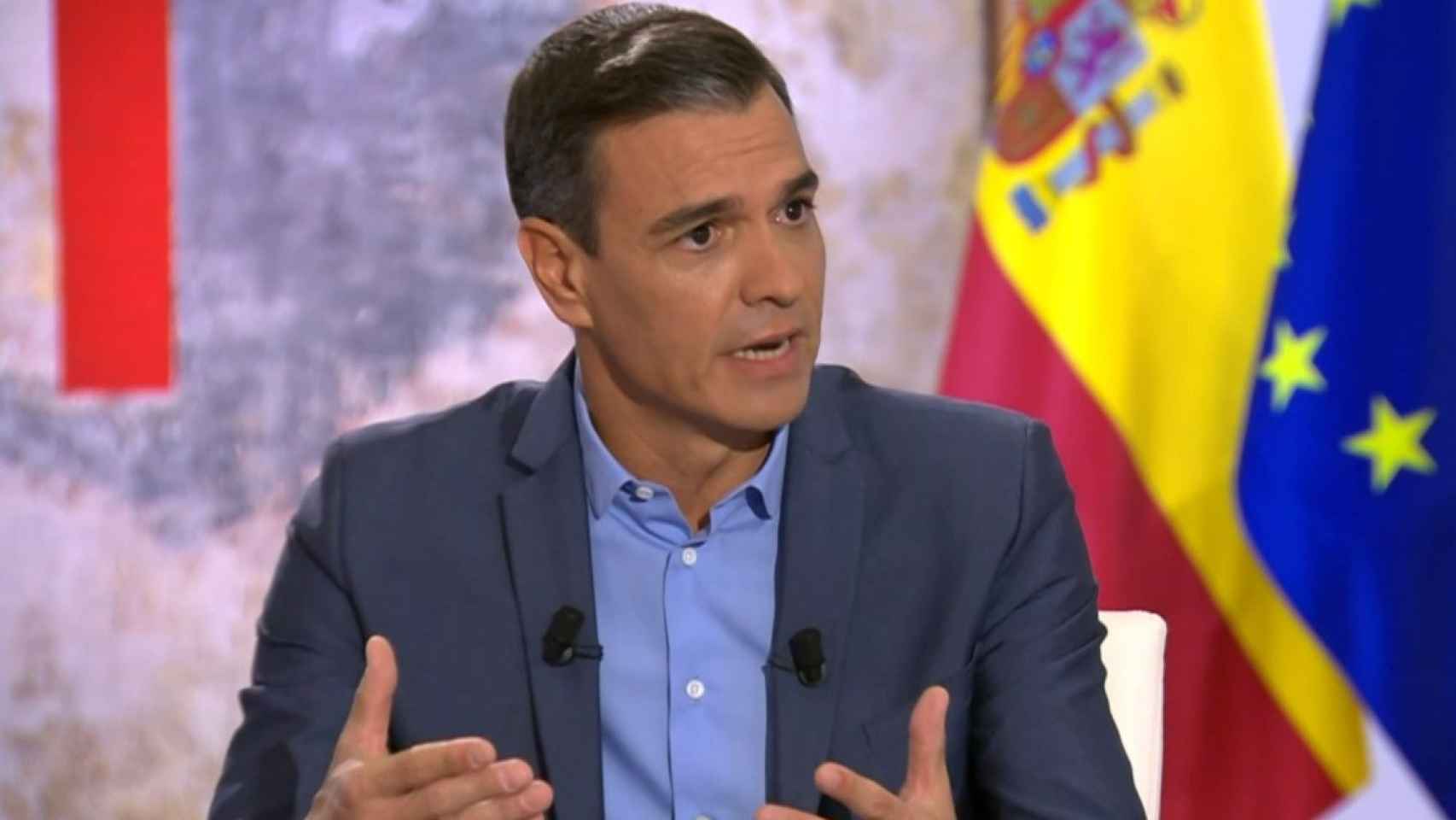 El presidente del Gobierno, Pedro Sánchez, este martes en Moncloa durante una entrevista con RTVE.