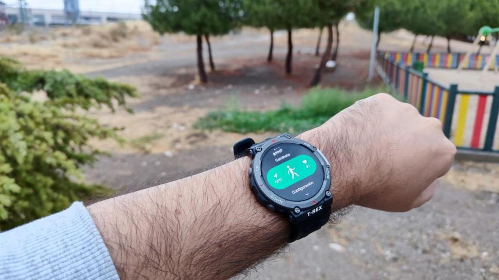 El Amazfit T-Rex 2 tiene 158 modos deportivos