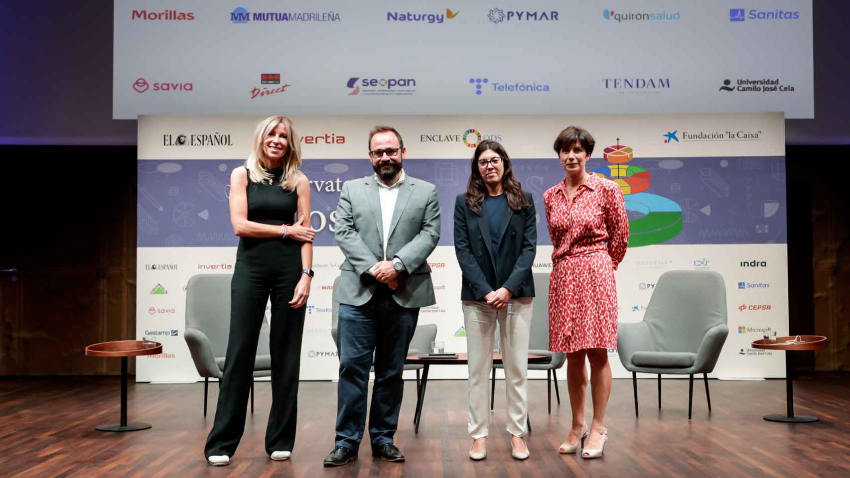 De izquierda a derecha, Margarita Álvarez, Eduardo Ortega (El Español-Invertia), Sara López y Cristina Manzano.