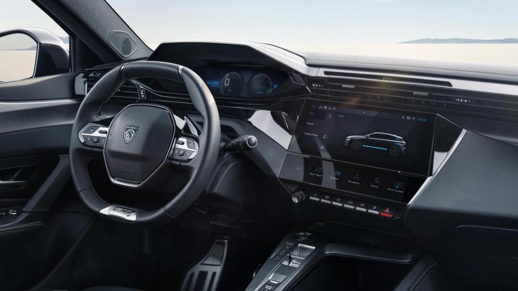 Interior del Peugeot 308 eléctrico.