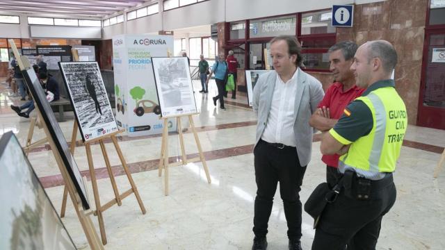 Exposición fotográfica ‘Peatón, no atravieses tu vida’.