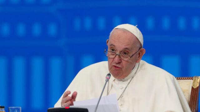 El Papa en un discurso en Kazajistán en el Congreso de Líderes de Religiones Mundiales y Tradicionales.