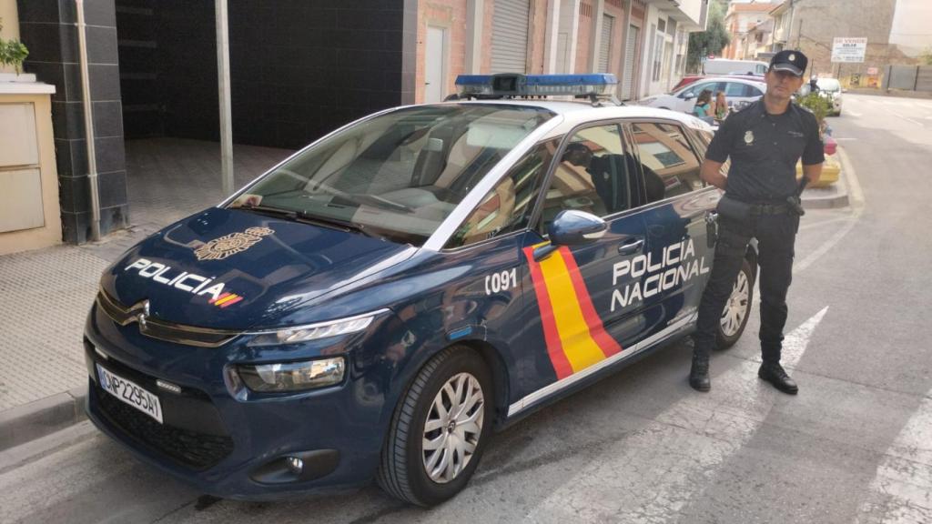 David Sánchez lleva tres años patrullando Murcia en un Zeta.