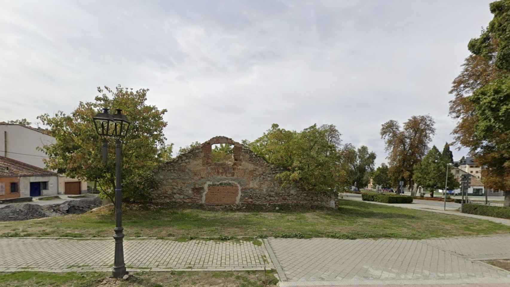 El Prado Palomo, donde se integra el antiguo Cuartel del Pajarón en La Granja