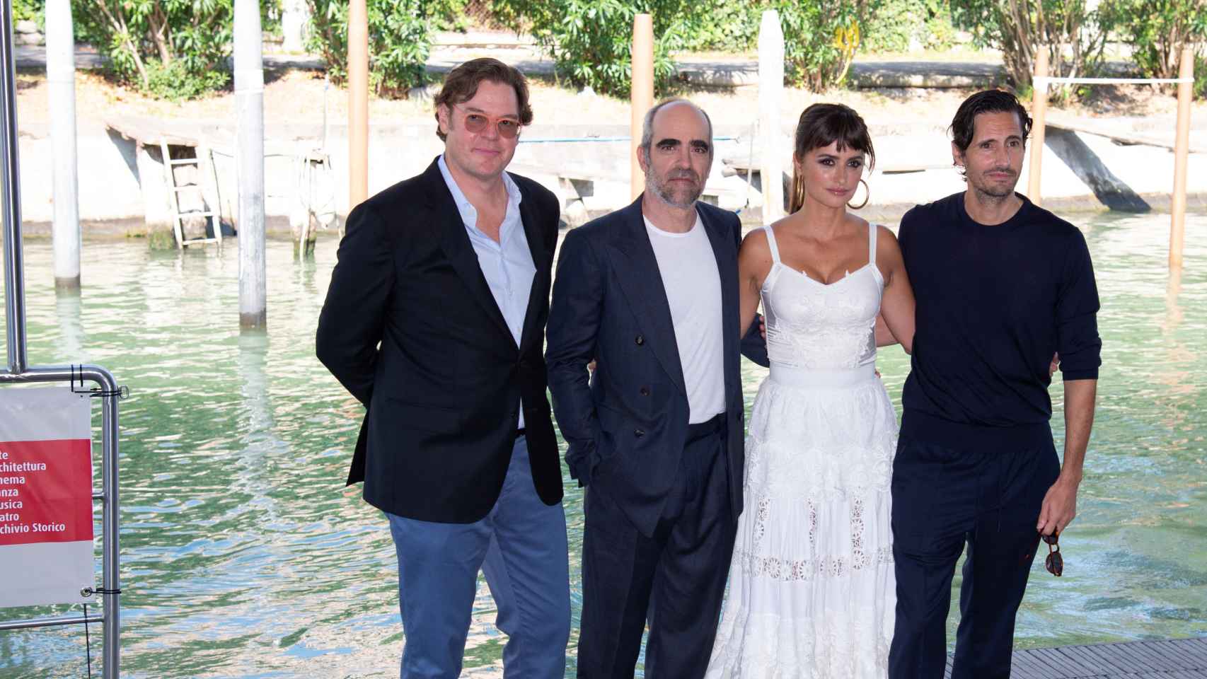 El equipo de 'En los márgenes' en el Festival de Venecia.