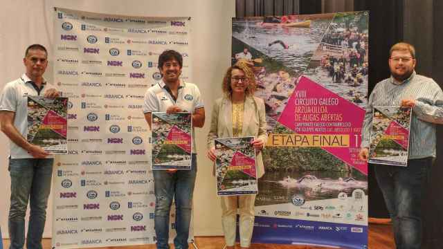 Presentación del XVIII Circuíto Galego Arzúa-Ulloa de Augas Abertas en Ponteareas (Pontevedra).