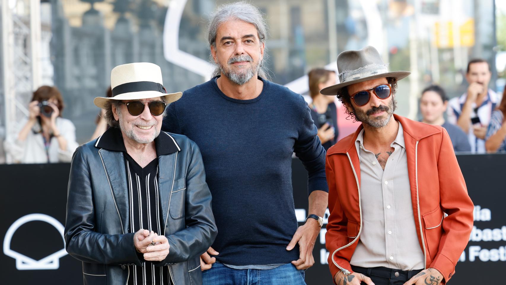 Fernando León de Aranoa enseña en San Sebastián 'Sintiéndolo mucho', un documental sobre Joaquín Sabina.