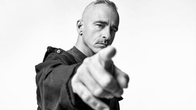 Eros Ramazzotti en una imagen promocional de su nuevo disco.