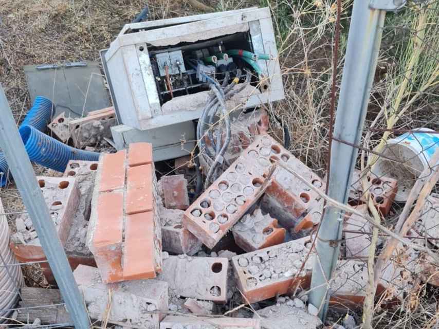Los ladrones han destrozado la instalación eléctrica de la depuradora de Chiloeches (Guadalajara).