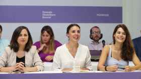 Las principales dirigentes de Podemos este viernes en la sede del partido en Madrid.