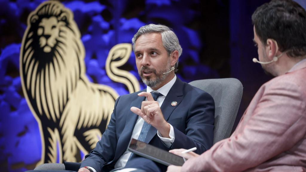 Juan Bravo, vicesecretario de Economía del PP, durante su conversación  en el Observatorio.