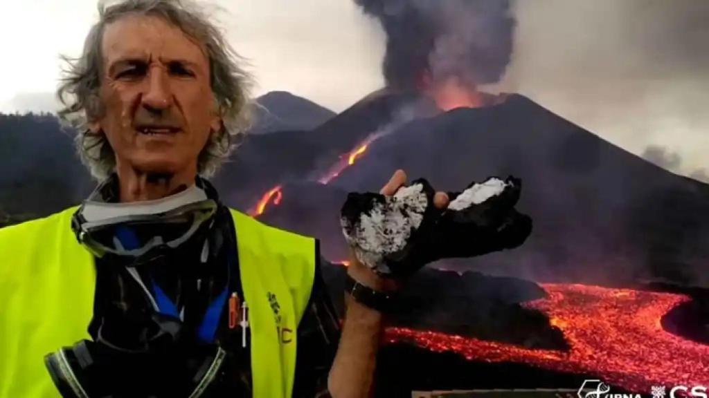 Vicente Soler durante la erupción del volcán de La Palma.