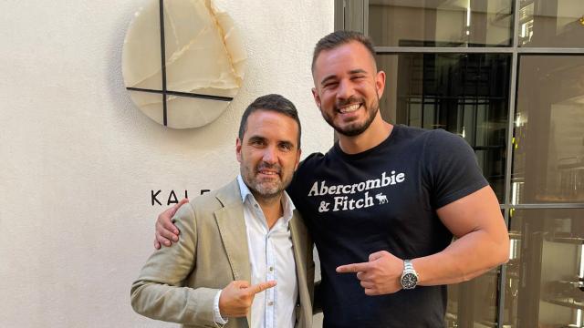 Jacobo Florido, concejal de Turismo de Málaga, y Pablo Cabezali, afamado 'youtuber' gastronómico.