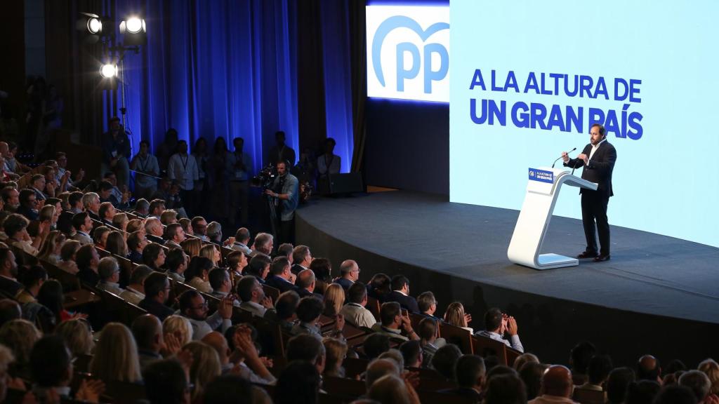 Paco Núñez, este domingo durante su discurso en la Interparlamentaria del PP en Toledo. Foto: Óscar Huertas