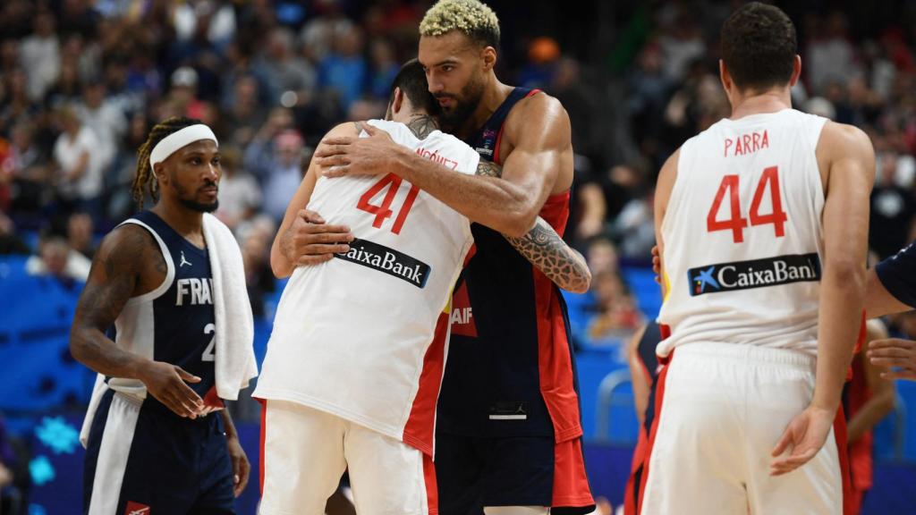 Rudy Gobert felicita a Juancho Hernangómez por su partidazo