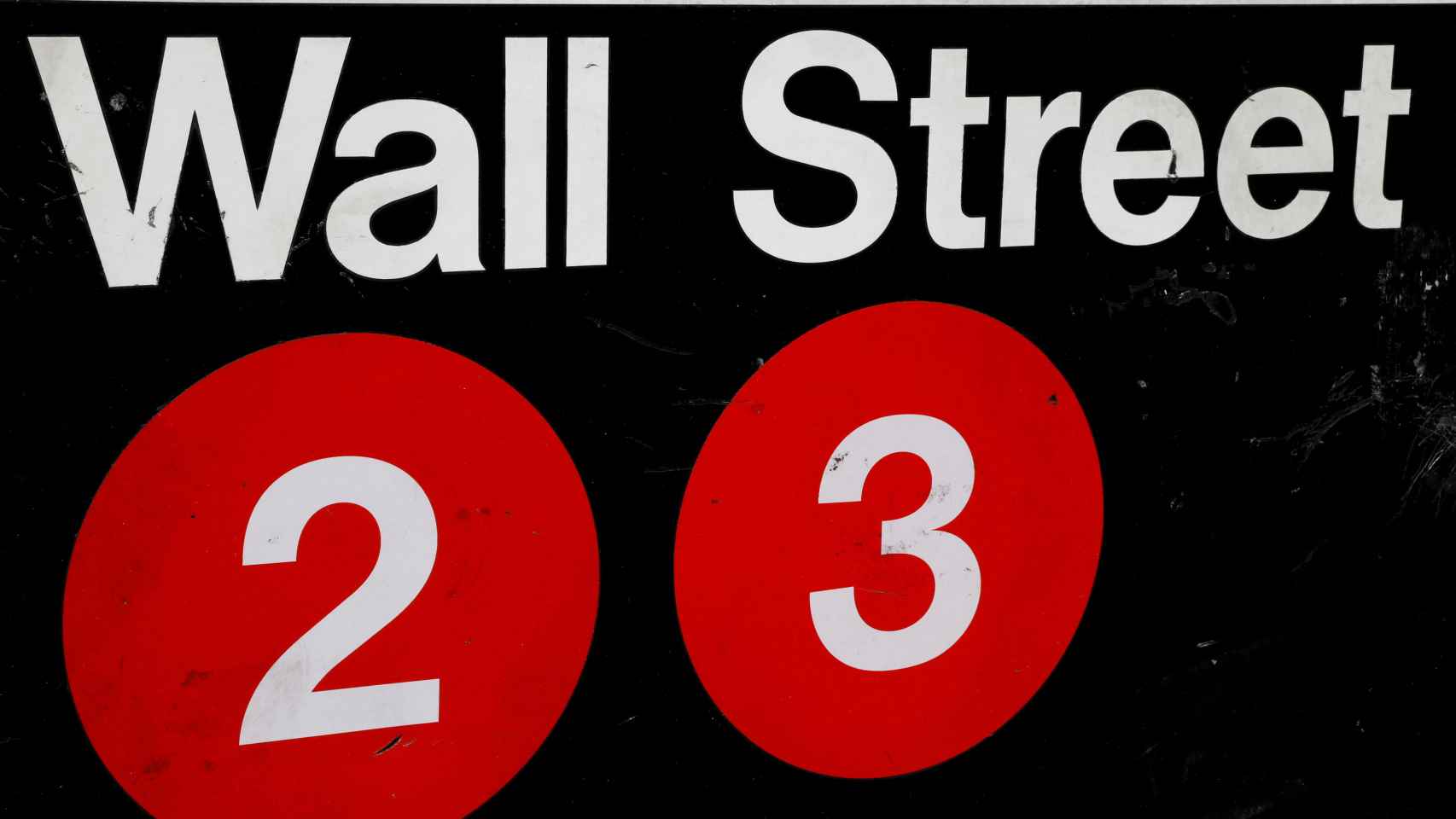 Cartel de la estación de metro de Wall Street, en el distrito financiero de Nueva York.