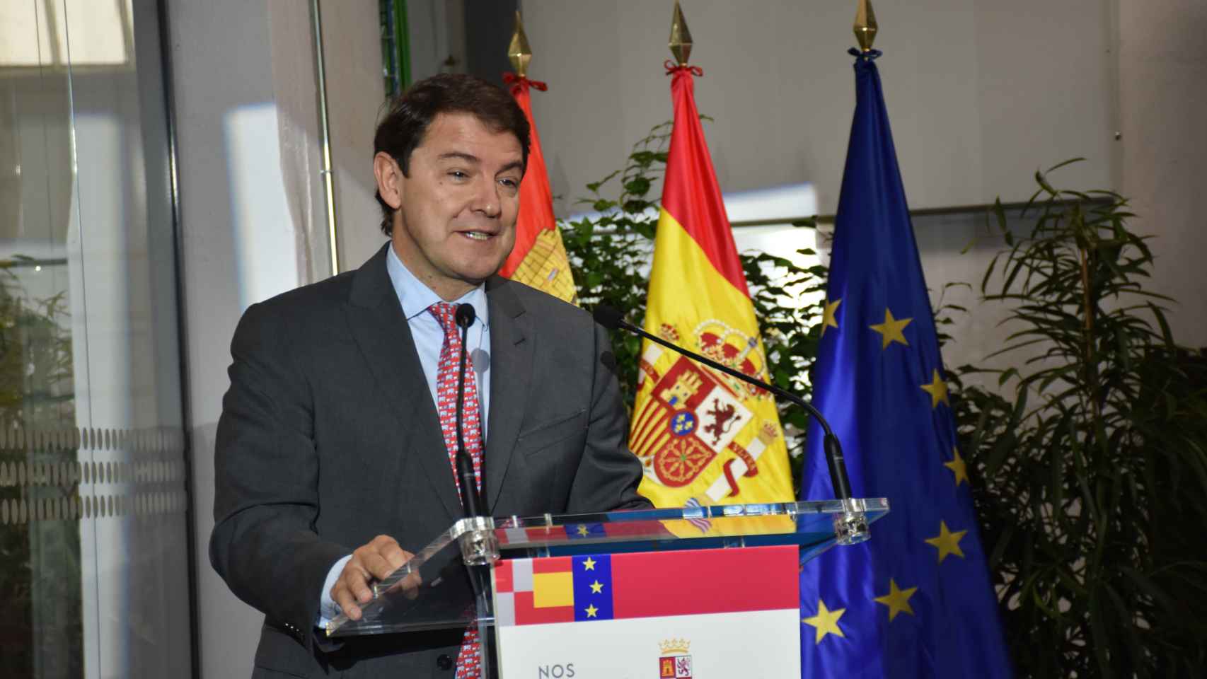 Alfonso Fernández Mañueco, presidente de la Junta, en un momento de su intervención.
