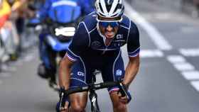 Julian Alaphilippe ganando su segundo mundial de ciclismo en Flandes 2021