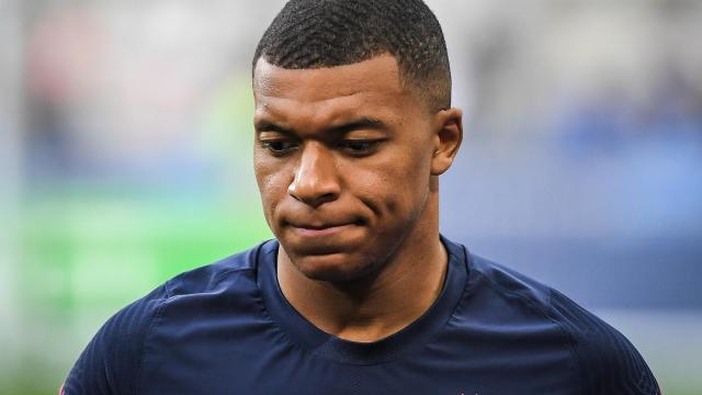 Kylian Mbappé durante un partido con Francia