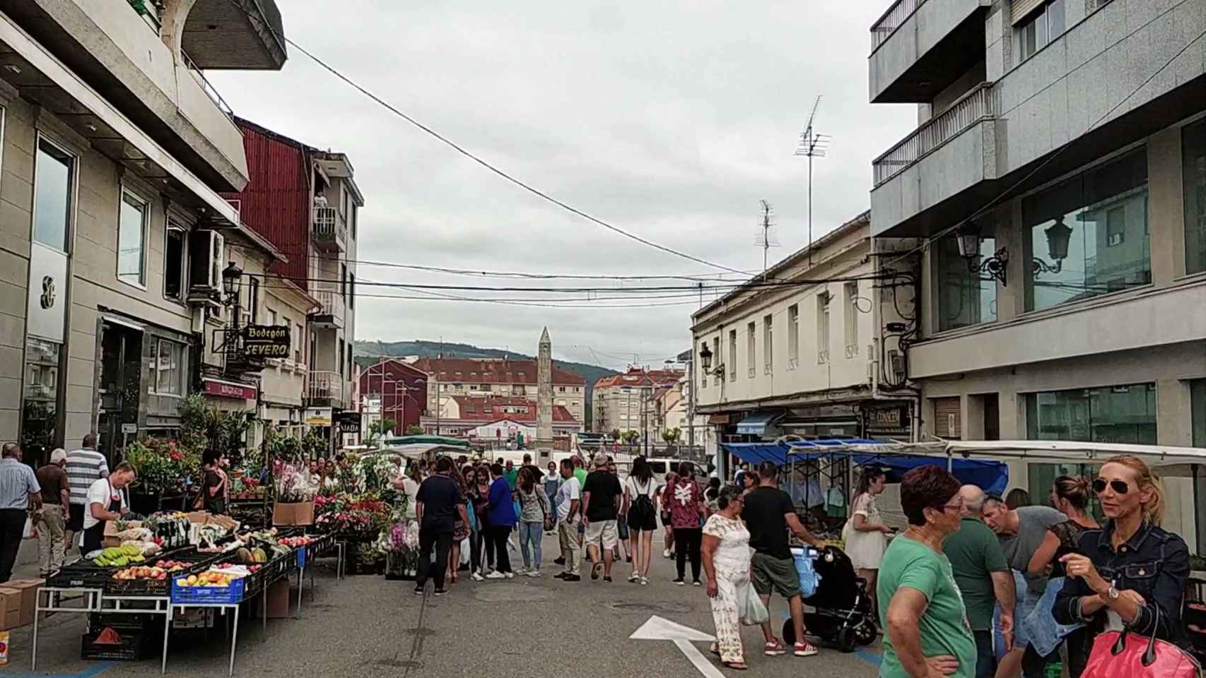 Mercado ambulante de Ponteareas (Pontevedra).