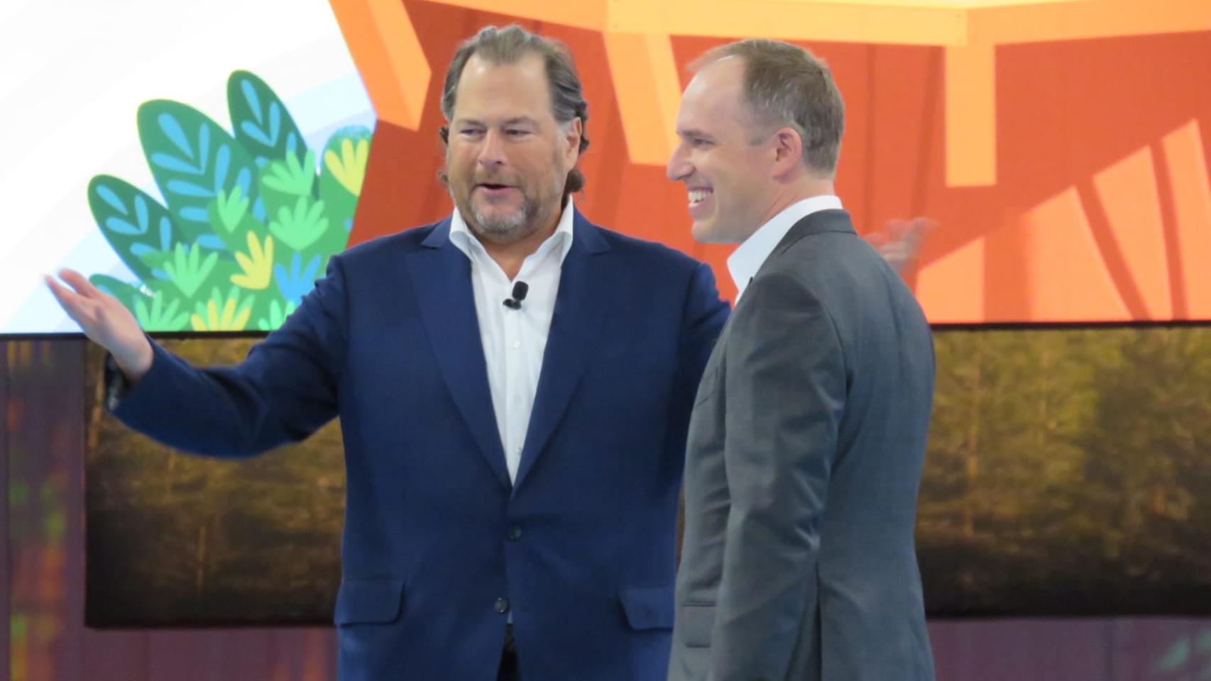 Marc Benioff, fundador y coCEO de Salesforce, junto a Bret Taylor, coCEO de la compañía.