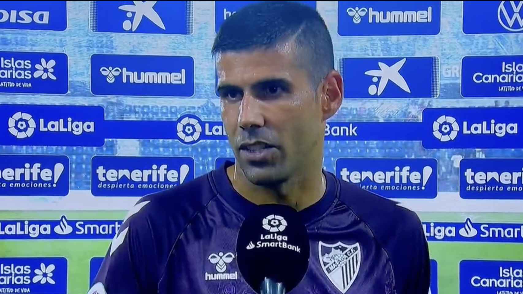 Juanfran Moreno atiende a los medios tras el Tenerife-Málaga CF