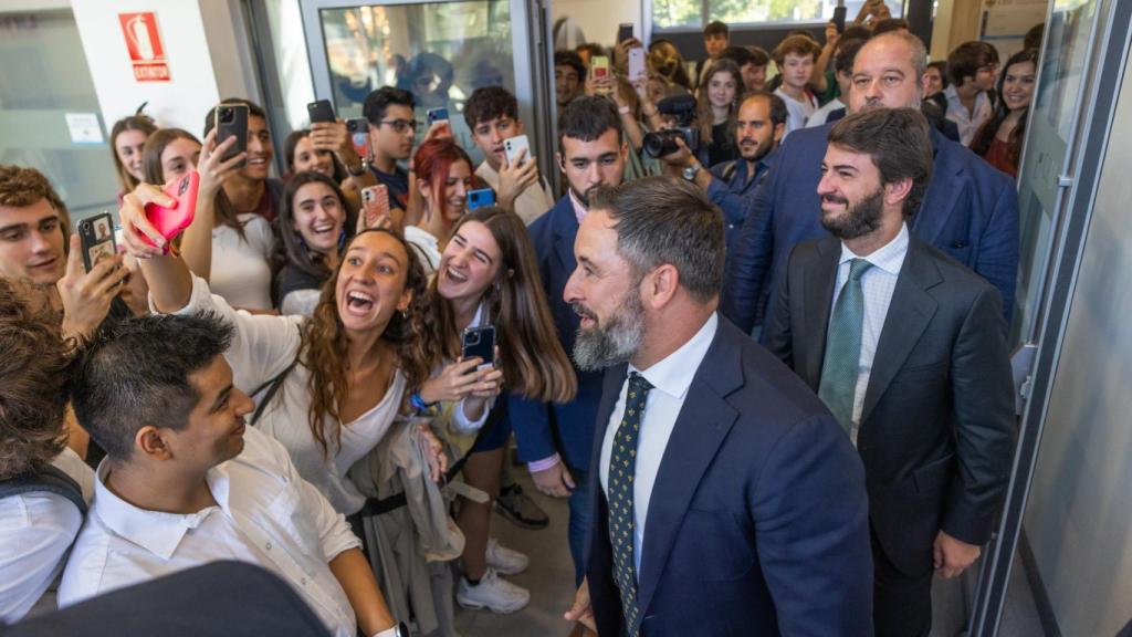 Santiago Abascal junto a García-Gallardo en un acto celebrado en Barcelona