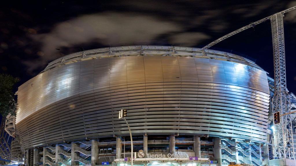 Lateral de Concha Espina del Santiago Bernabéu