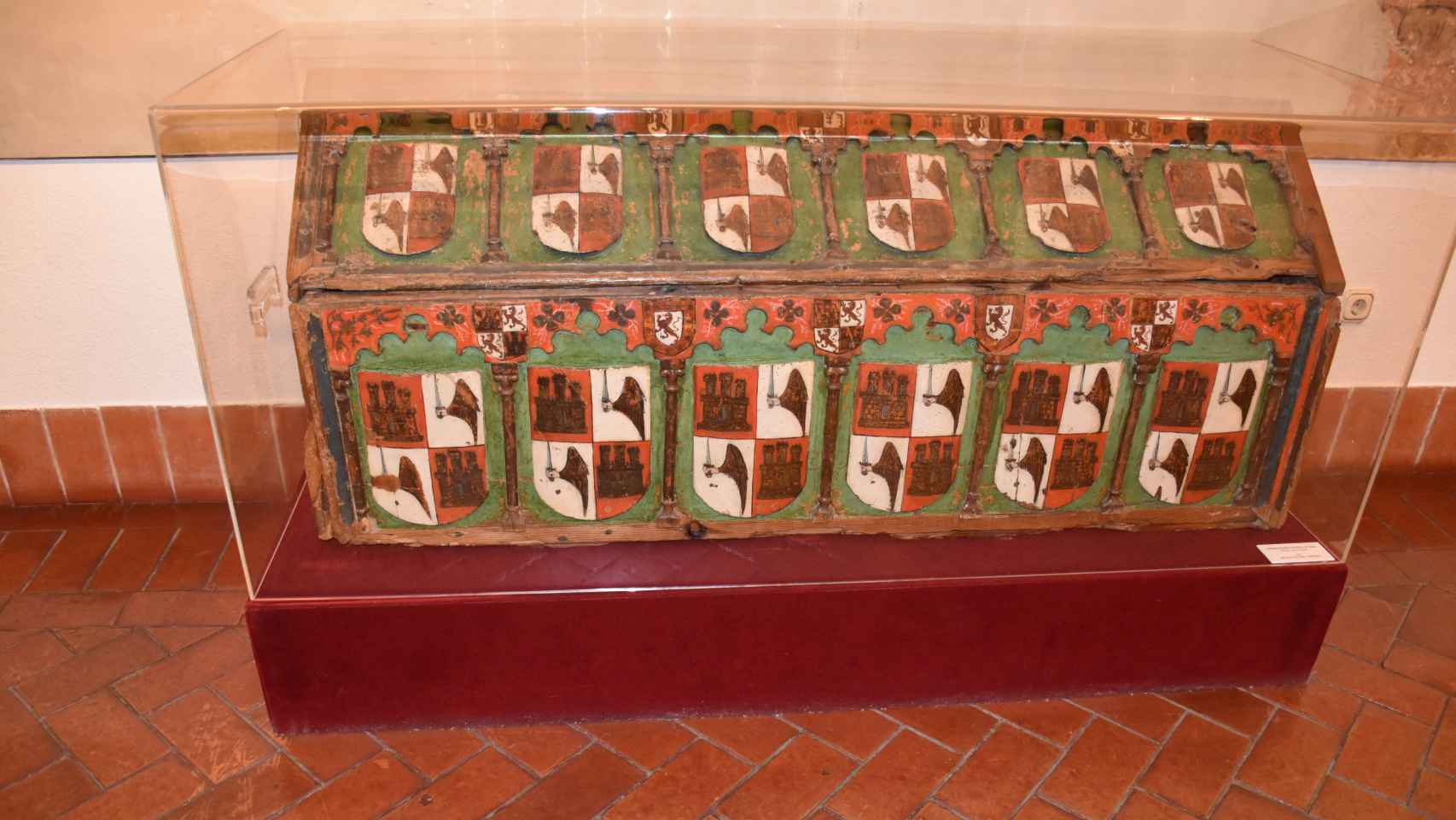 Sarcófago del infante Alfonso en el Museo de Valladolid