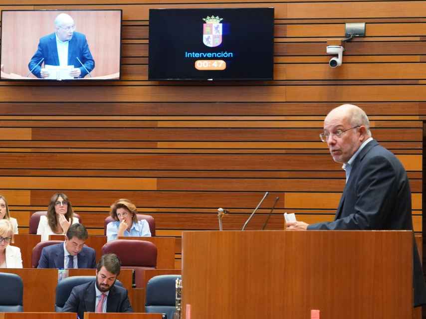 El procurador de Ciudadanos Francisco Igea durante una intervención en el pleno de las Cortes.