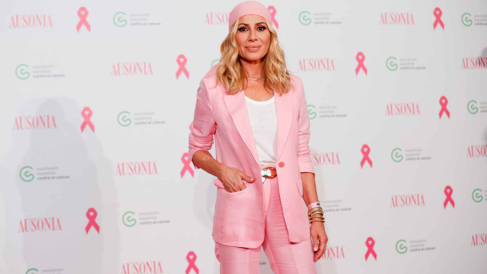 La cantante es imagen de la campaña contra el cáncer de Ausonia.