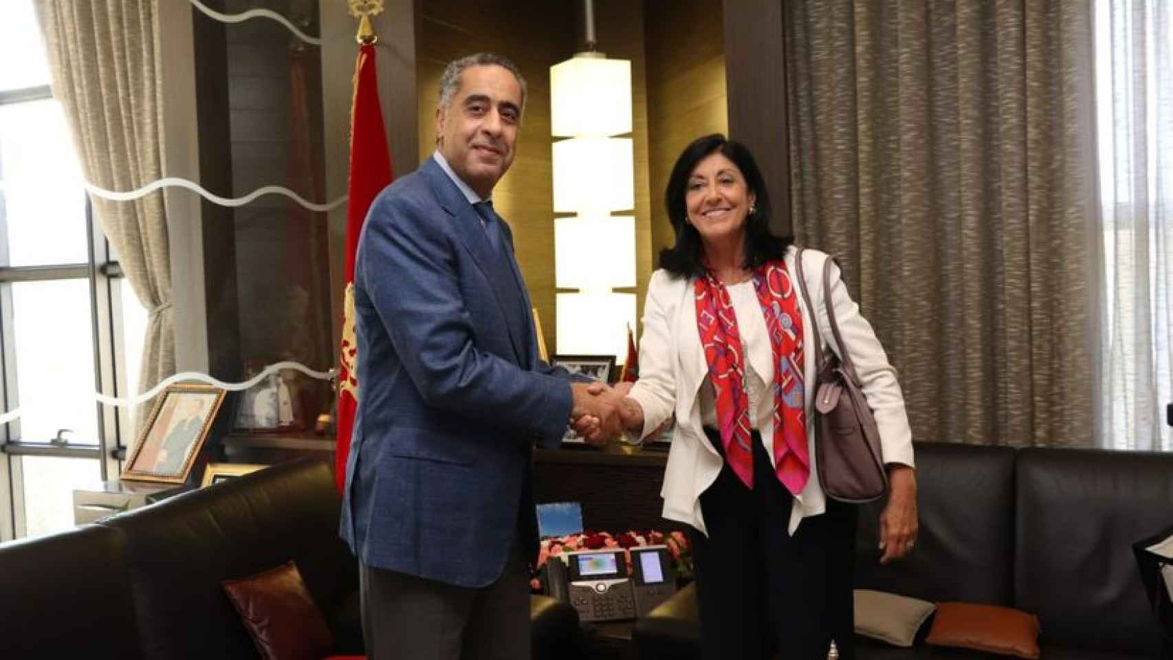 Esperanza Casteleiro y su homólogo marroquí, Abdelatif Hamuchi, en un encuentro de hace unas semanas en el que se zanjaba el caso Pegasus.
