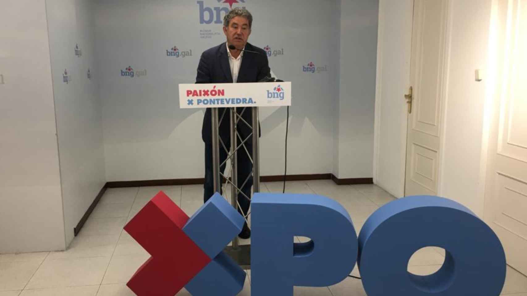 Miguel Anxo Fernández Lores presenta su candidatura a las elecciones municipales en Pontevedra.