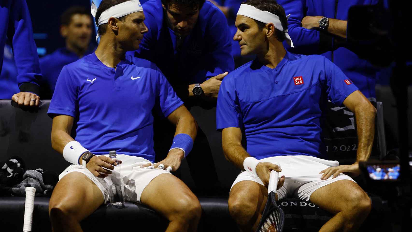 Nadal y Federer, contentos con su juego en el banquillo de Europa