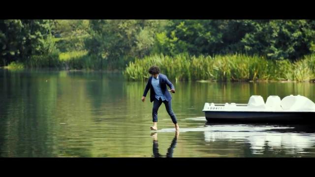 El mago zamorano Miguel de Lucas consigue caminar sobre las aguas del río Tormes