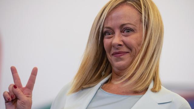 Giorgia Meloni durante una rueda de prensa de su partido, Hermanos de Italia.