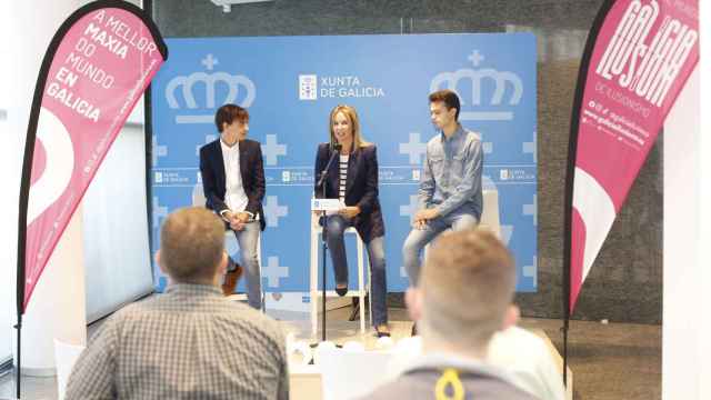 Marta Fernández-Tapias presenta en Vigo el Festival de Ilusionismo.