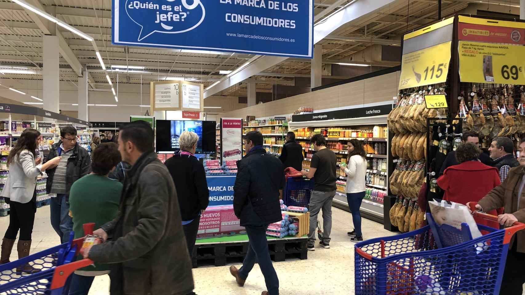 Los productos de la Marca de los Consumidores pueden encontrarse en supermercados Carrefour,  en  plataforma online de Leche Gaza y en la tienda Compra Esencial.