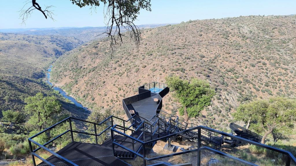 Espectacular mirador en el Valle del río Côa