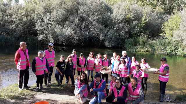 Voluntariado de Salamanca en la limpieza del río Tormes