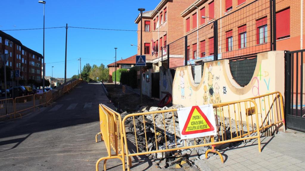 Obras de reordenación del entorno del Colegio Obispo Nieto para mejorar la seguridad